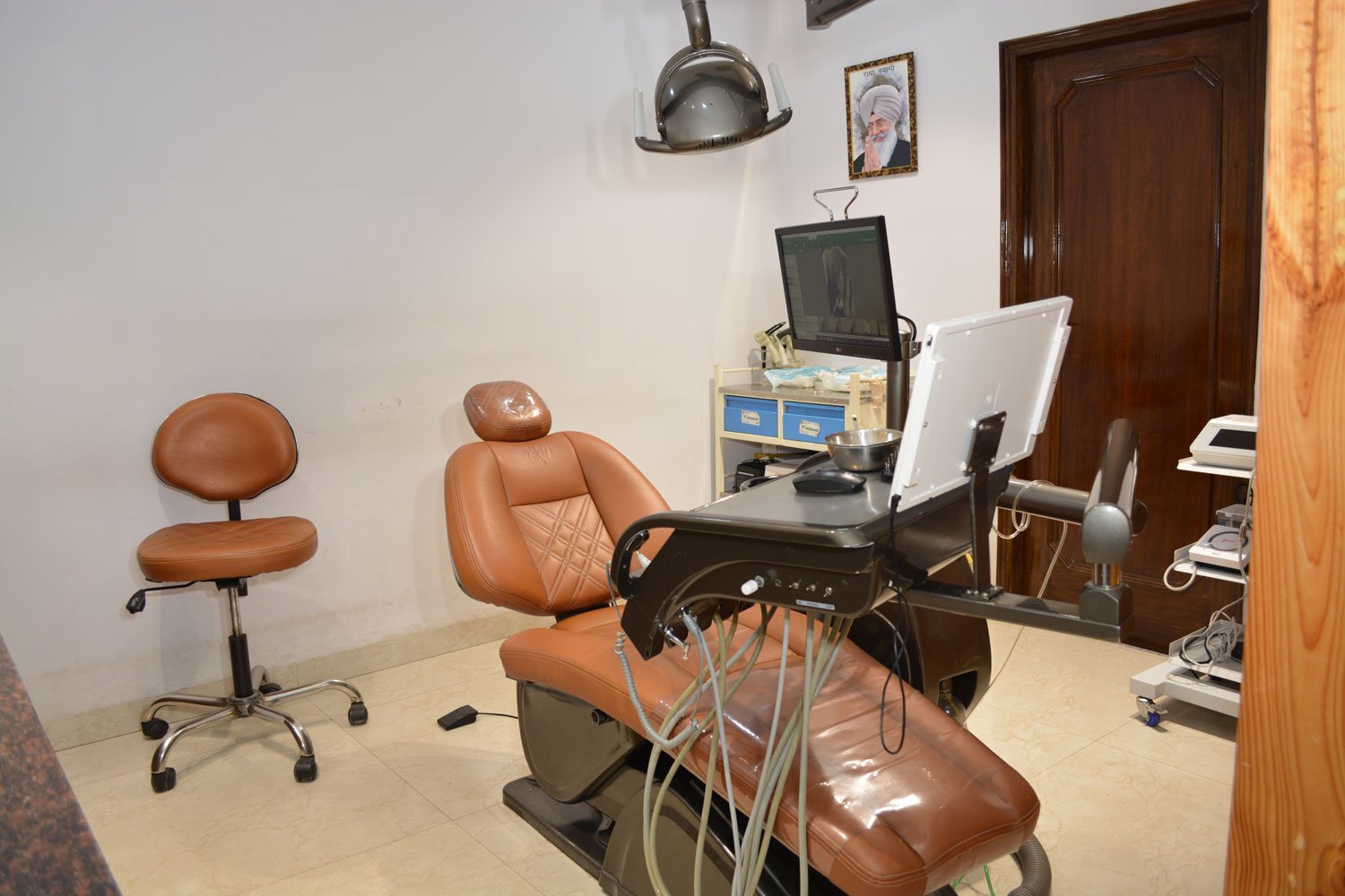 takkar-dental-clinic13