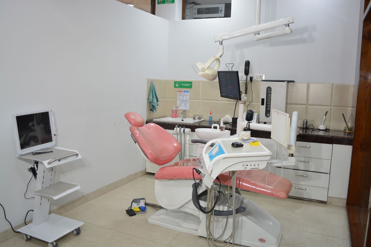 takkar-dental-clinic17